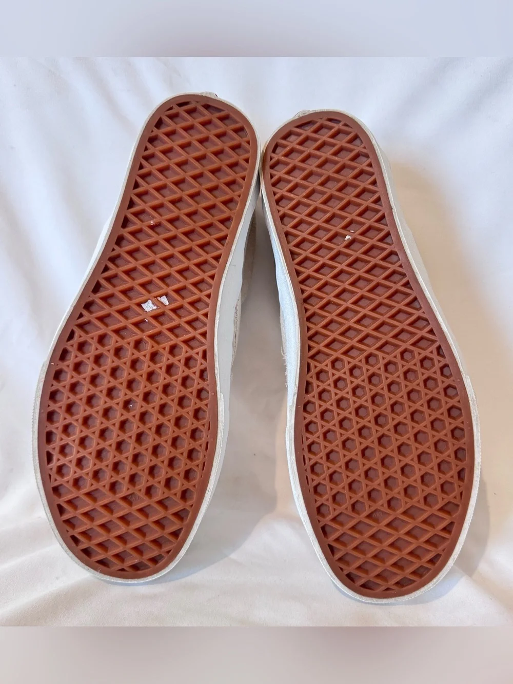 Vans Classic Slip On Embossed Check Mens 8 Womens 9.5 Neutral Oatmeal Suede EEUC